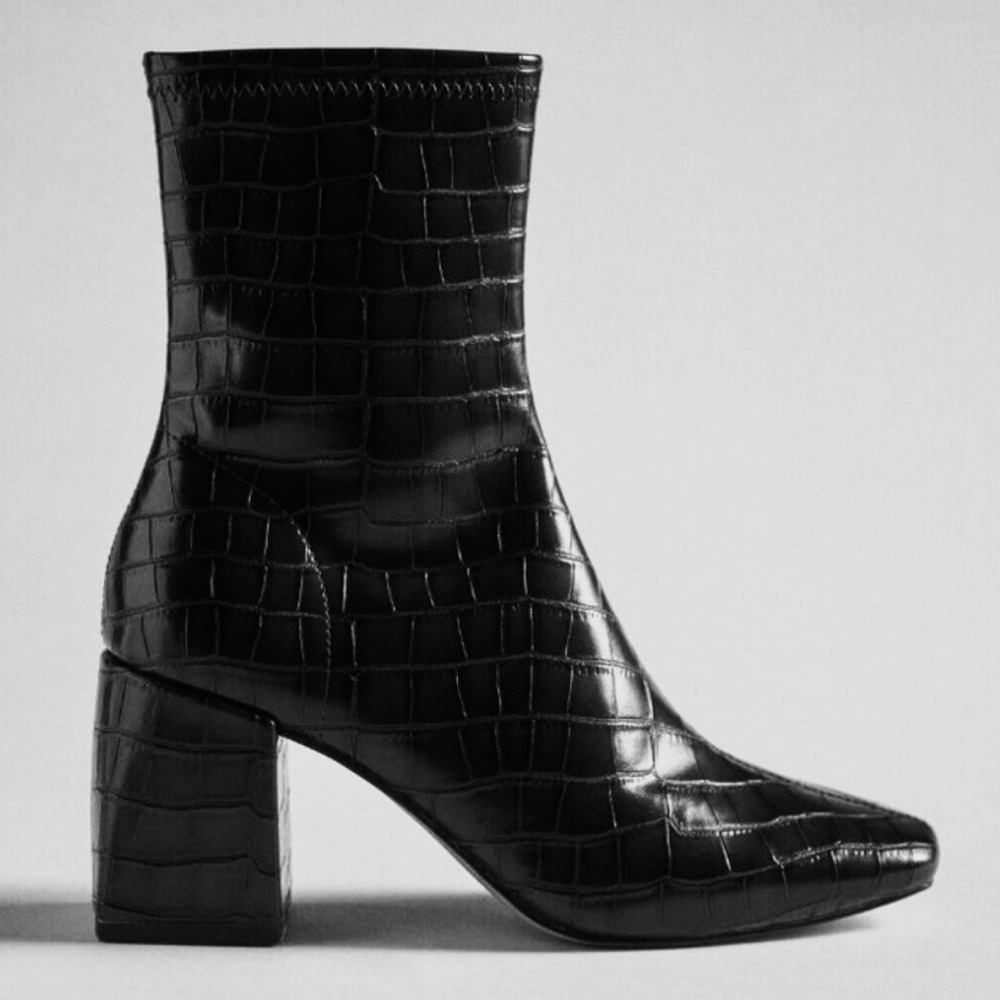 New Silent D Carina Careful Stretch Heeled Ankle Boots